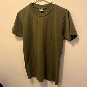 Vintage Olive Men’s t-shirt 70s 80s